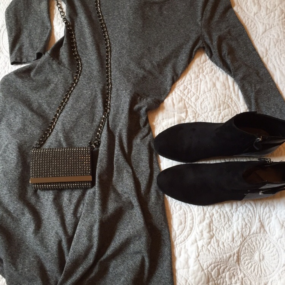 ❄️❄️H&M DIVIDED Basic Dress, New-like